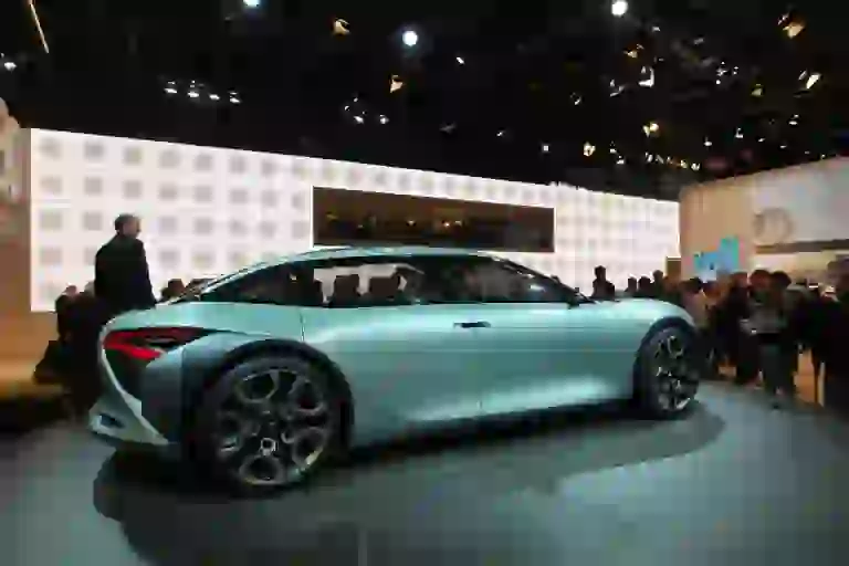 Citroen Cxperience - Salone di Parigi 2016 - 16