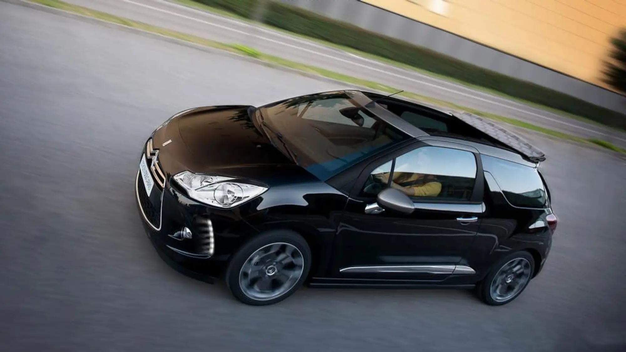 Citroen DS3 Cabrio 2012 - 3