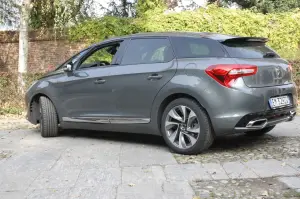 Citroen DS5 - Test Drive 2012