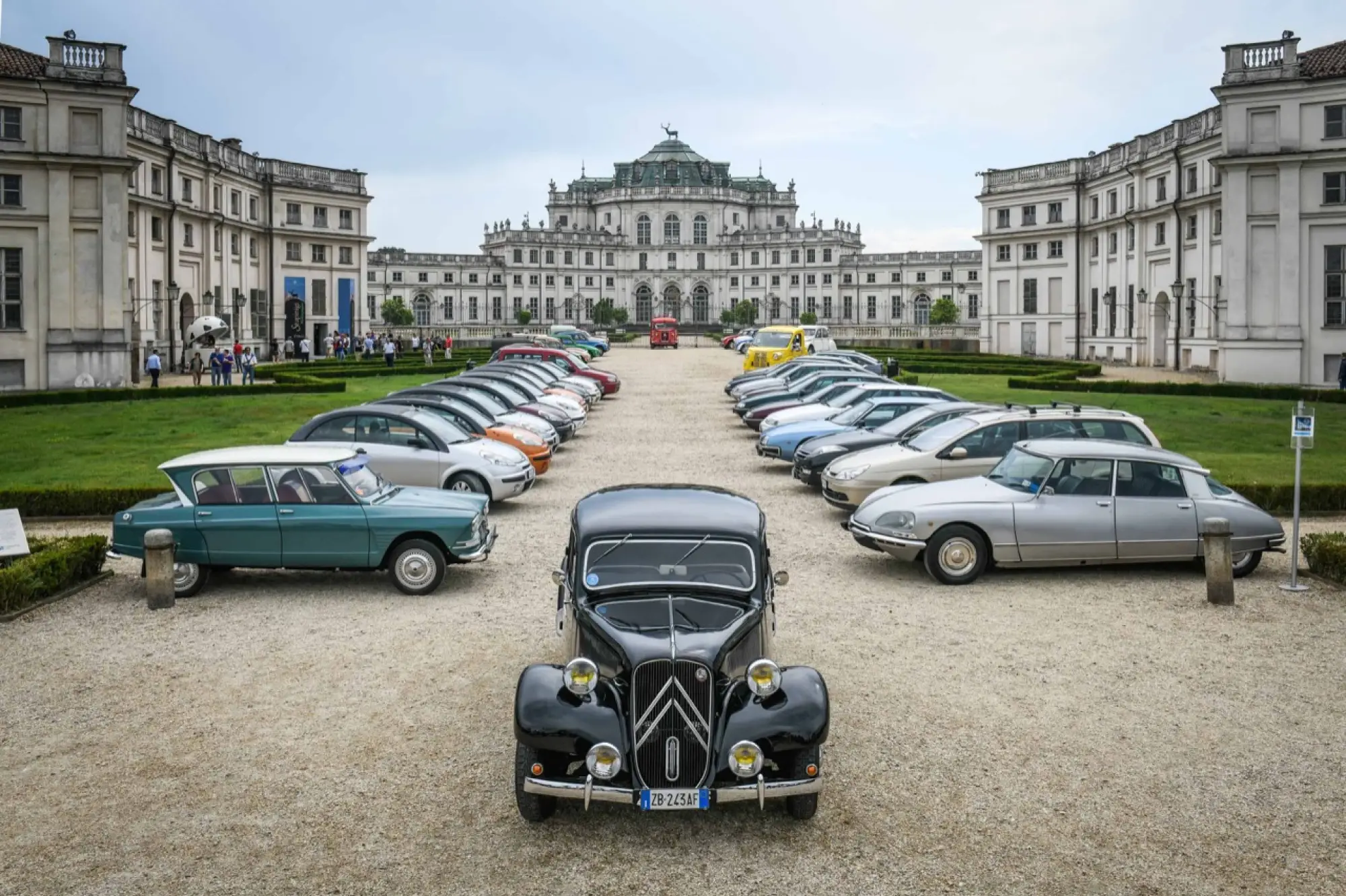 Citroen - raduno 100 Citroen per 100 anni  - 16