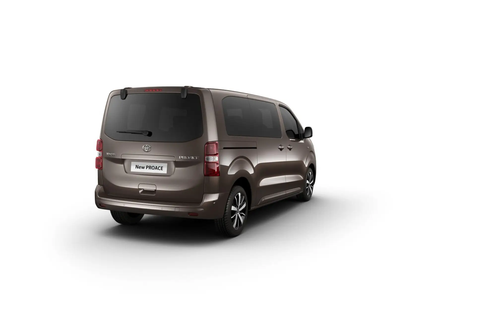 Citroen Space Tourer, Peugeot Traveller e Toyota Proace - 7