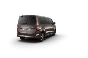 Citroen Space Tourer, Peugeot Traveller e Toyota Proace