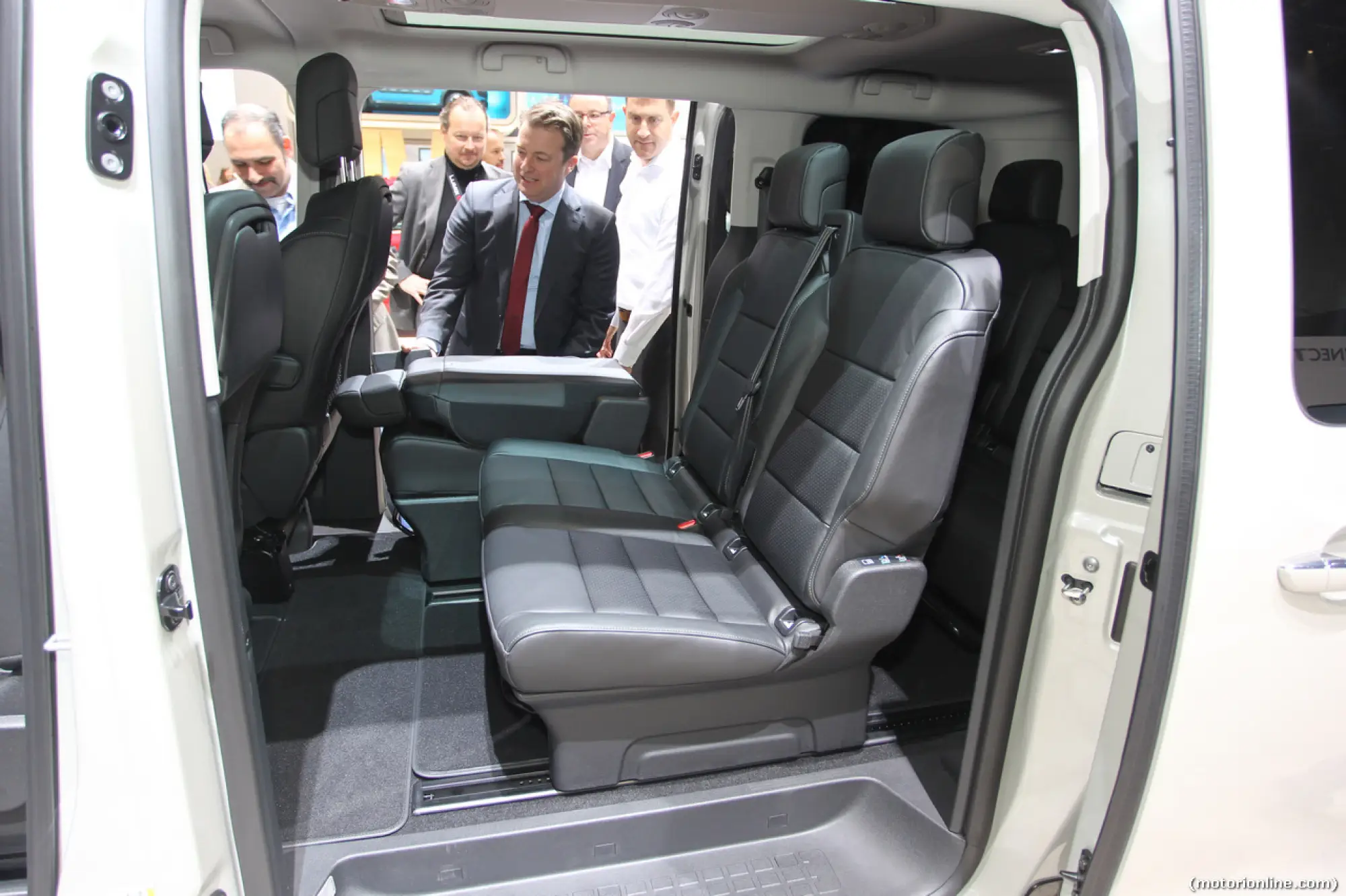 Citroen Space Tourer - Salone di Ginevra 2016 - 10