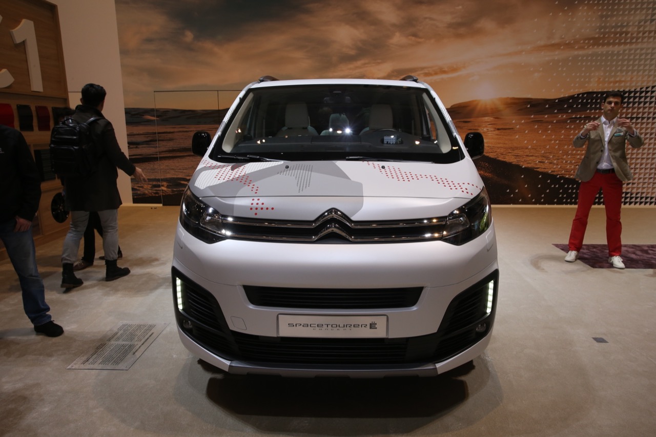 Citroen SpaceTourer 4x4 E Concept Foto Live - Salone di Ginevra 2017