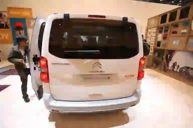 Citroen SpaceTourer 4x4 E Concept Foto Live - Salone di Ginevra 2017 - 5