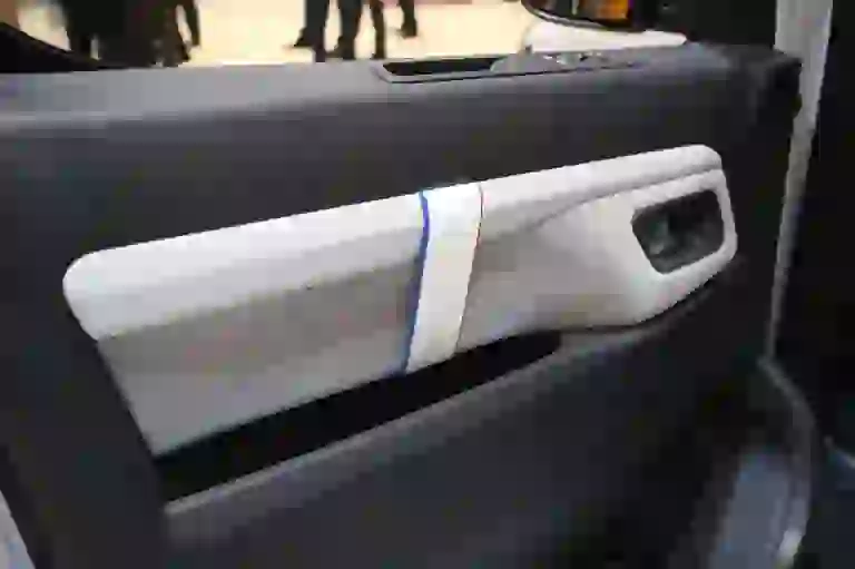 Citroen SpaceTourer 4x4 E Concept Foto Live - Salone di Ginevra 2017 - 9