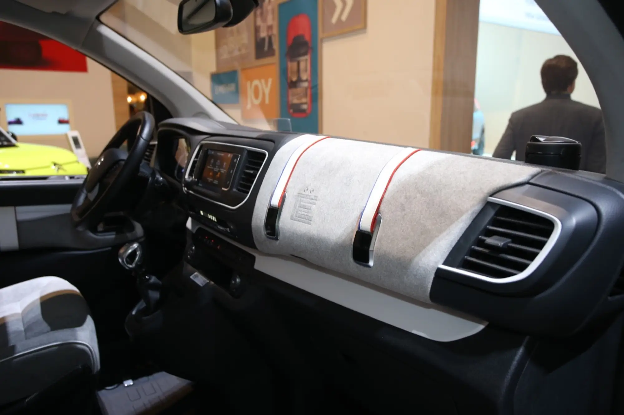 Citroen SpaceTourer 4x4 Electric Concept - Salone di Ginevra 2017 - 10