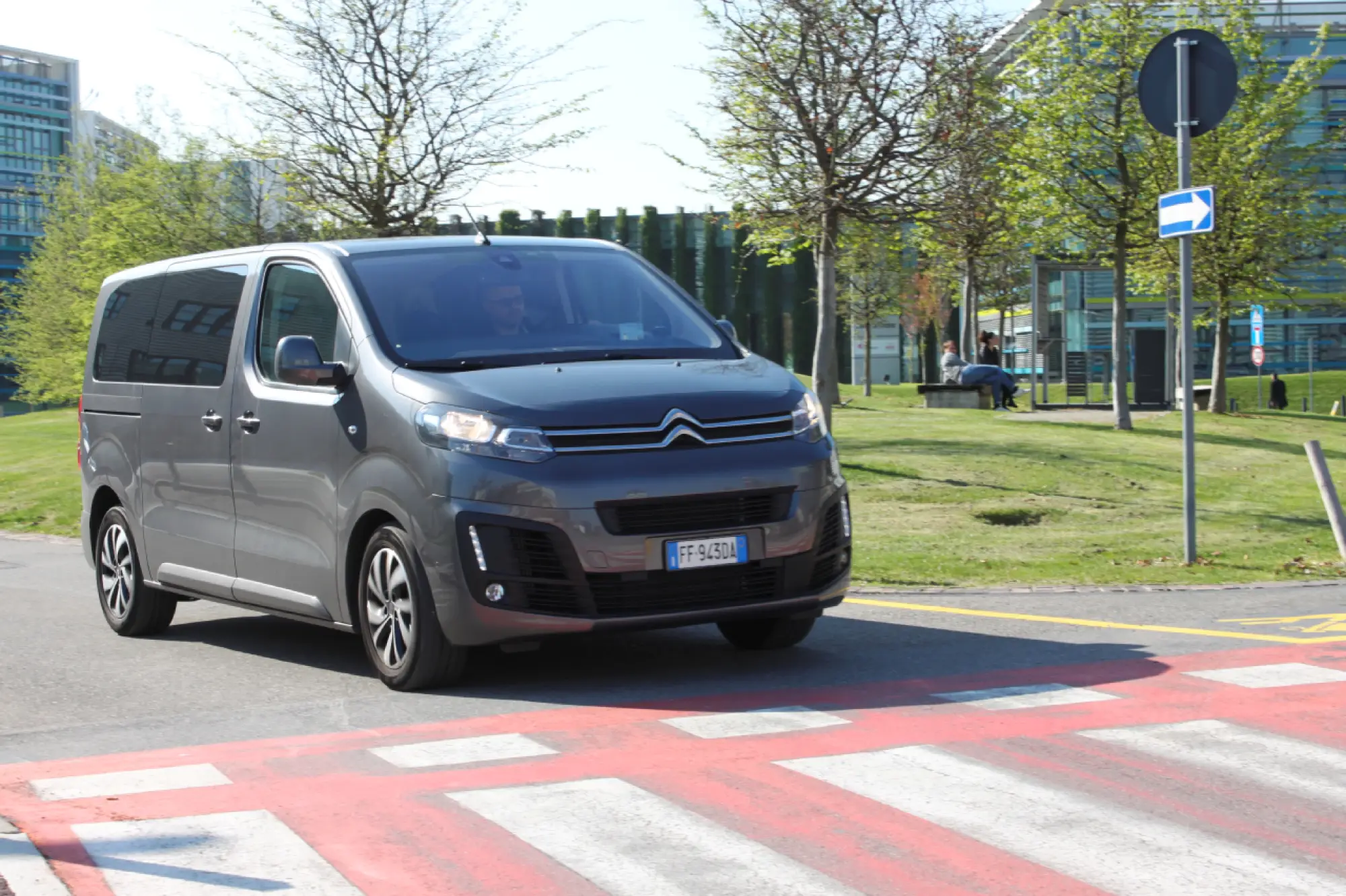 Citroen SpaceTourer prova su strada 2017 - 45