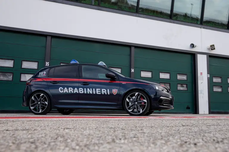 Collaborazione Peugeot e Carabinieri - 8