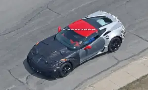 Corvette ZR1 foto spia 3 agosto 2016 - 15