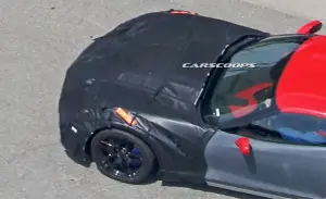 Corvette ZR1 foto spia 3 agosto 2016 - 3