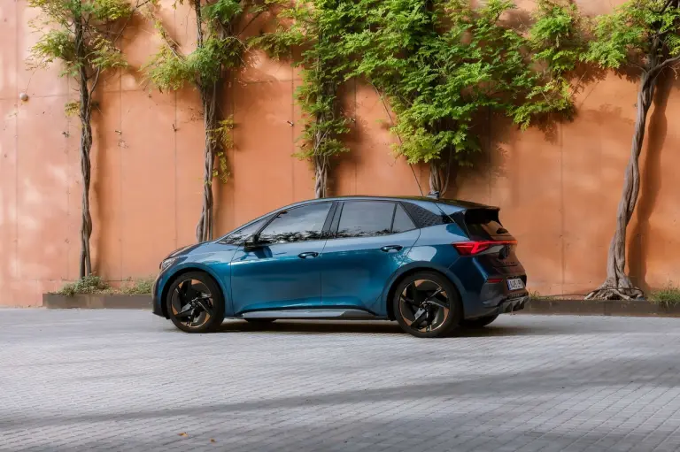 Cupra Born e-Boost - Foto - 7