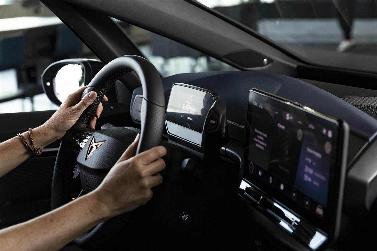 Cupra Born interni ufficiali