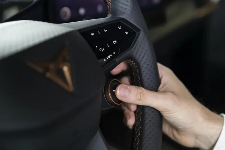 Cupra Born interni ufficiali - 2