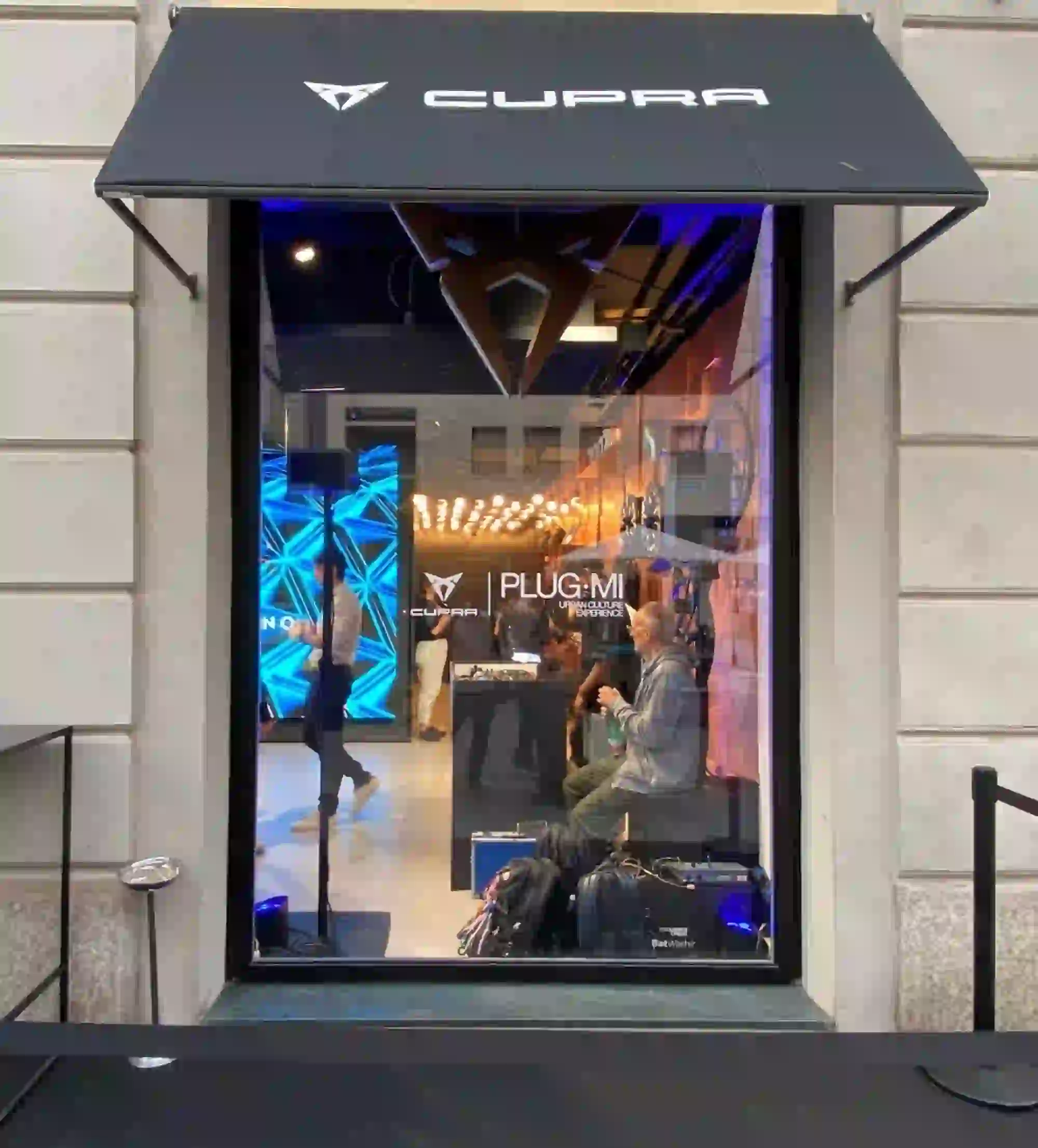 CUPRA PLUGMI 2022 - 9