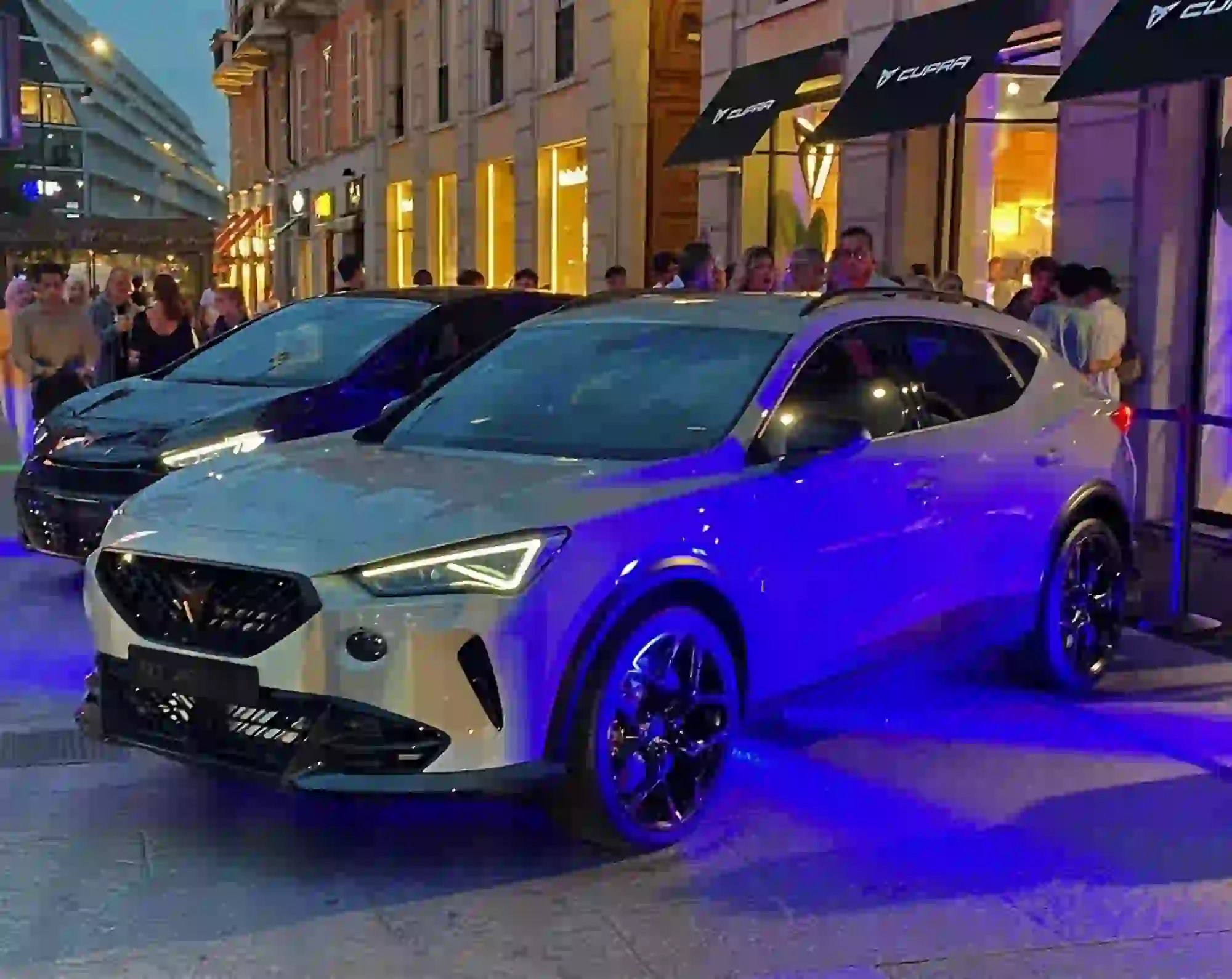 CUPRA PLUGMI 2022 - 13