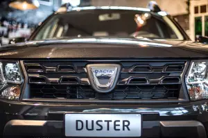 Dacia Duster Limited Edition Black Shadow_MY2016 - 2