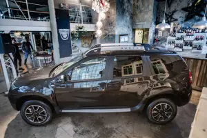 Dacia Duster Limited Edition Black Shadow_MY2016 - 6