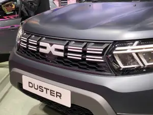 Dacia Duster Mat Edition - Salone di Parigi 2022 - 4