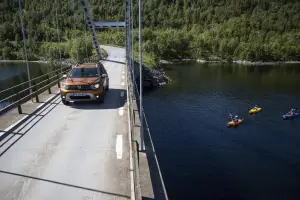 Dacia Duster - Missione kayak in Lapponia