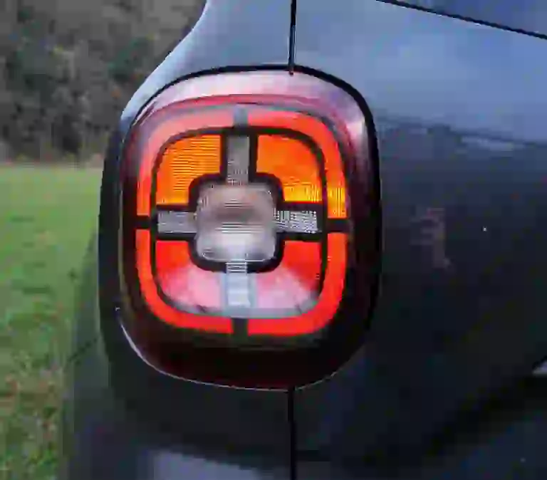 DACIA DUSTER NUOVO MOTORE TCE100 - 13