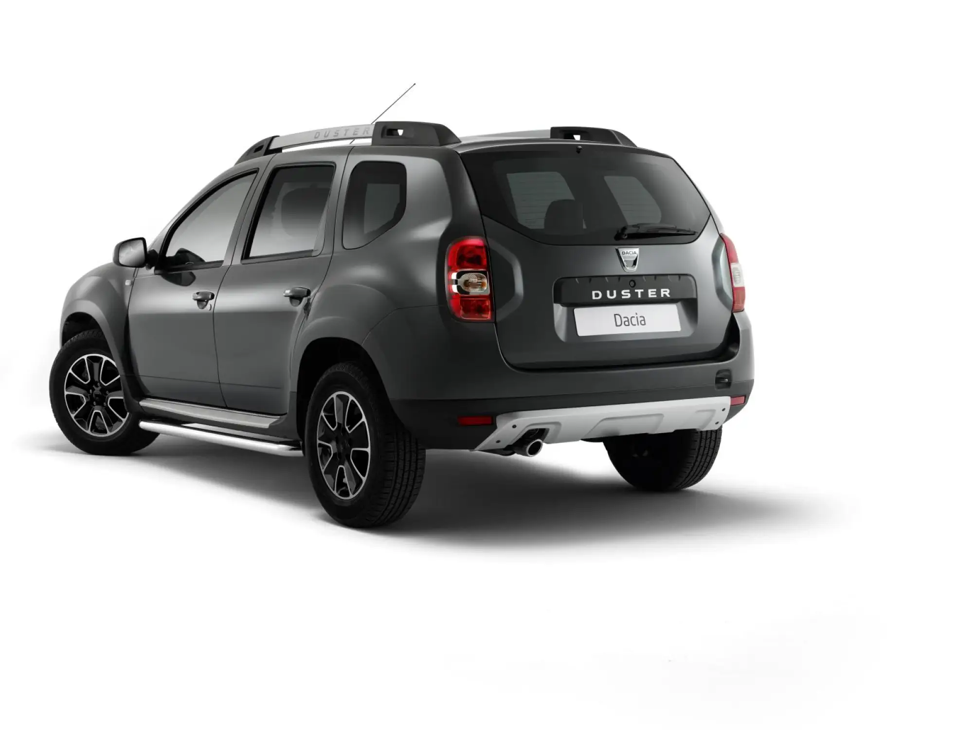 Dacia Duster Steel e Sandero Music - 2