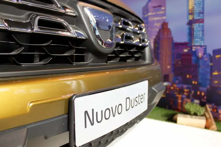Dacia Duster URBAN EXPLORER - Presentazione a Milano 02-11-2015 - 2