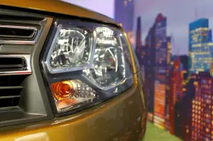 Dacia Duster URBAN EXPLORER - Presentazione a Milano 02-11-2015