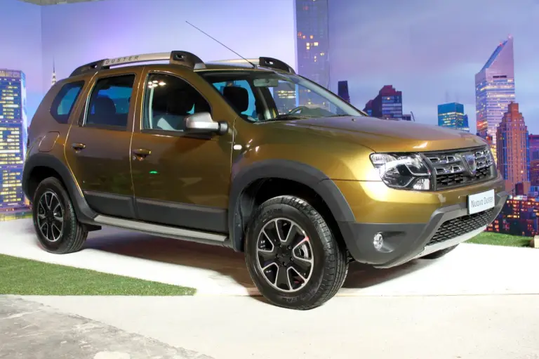 Dacia Duster URBAN EXPLORER - Presentazione a Milano 02-11-2015 - 48