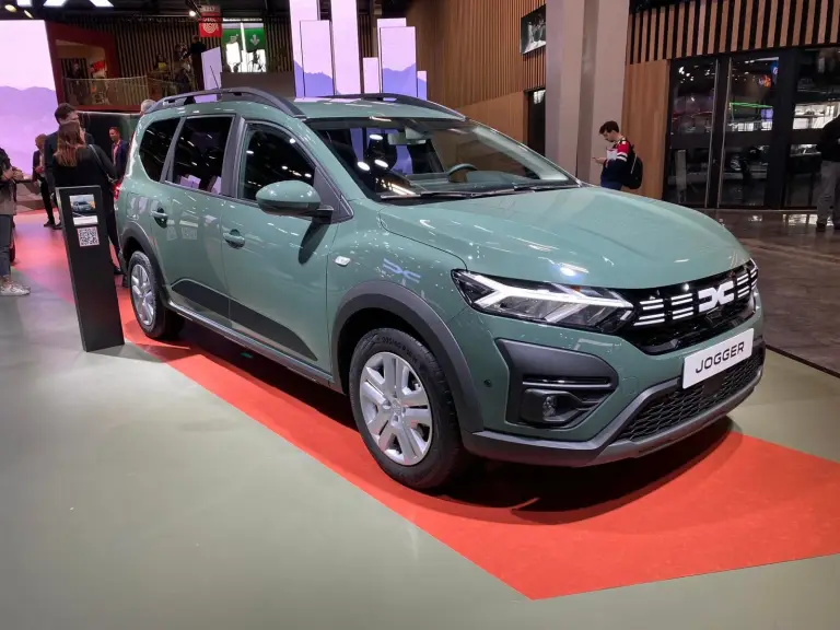 Dacia Jogger Hybrid - Salone di Parigi 2022 - 7