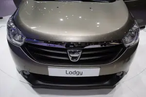 Dacia Lodgy Foto Live - Salone di Ginevra 2012