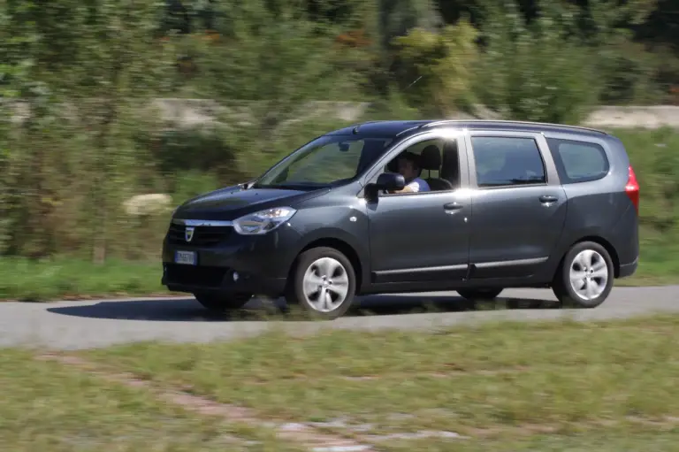 Dacia Lodgy - Prova su strada  - 30