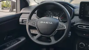 Dacia Logan 2023 - Foto