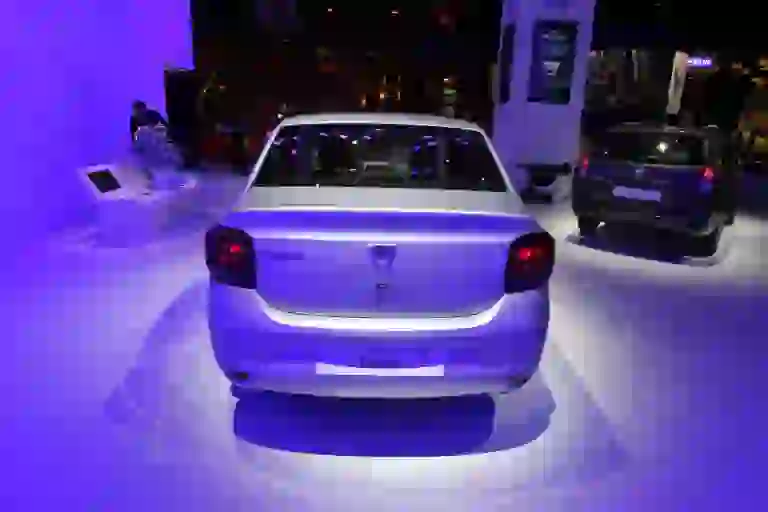 Dacia Logan Berlina FL - Salone di Parigi 2016 - 5