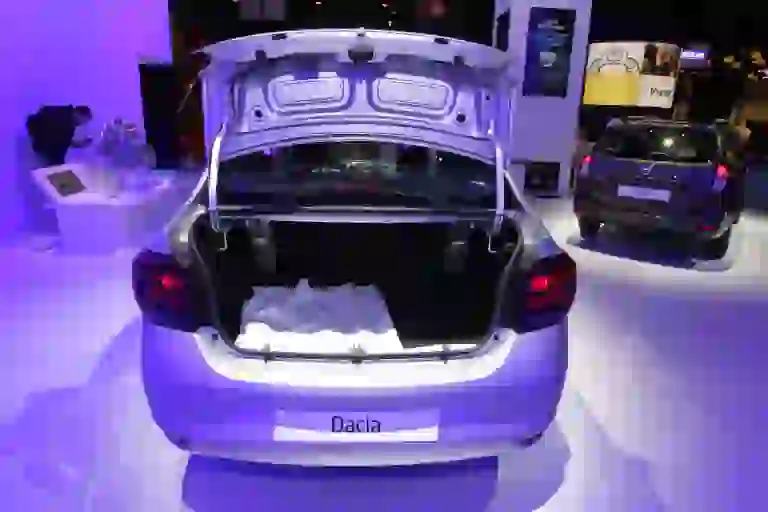 Dacia Logan Berlina FL - Salone di Parigi 2016 - 6