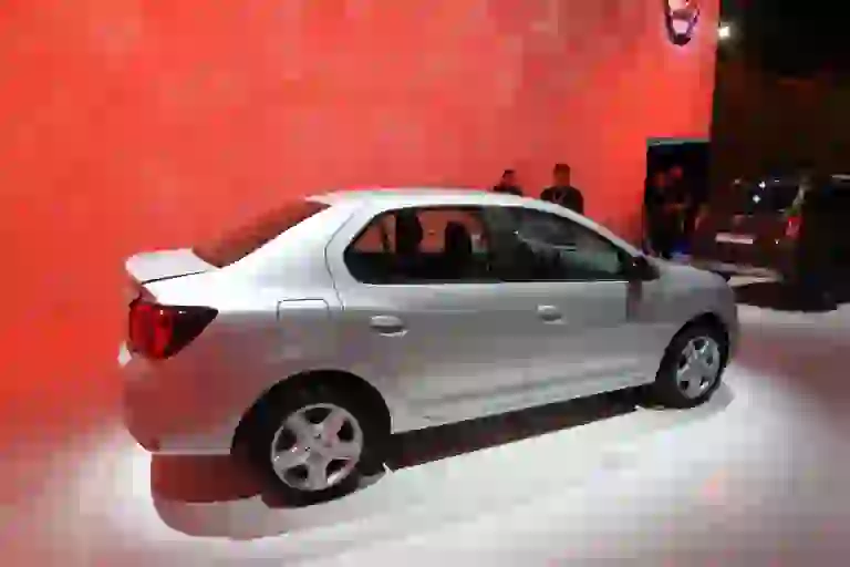 Dacia Logan Berlina FL - Salone di Parigi 2016 - 7