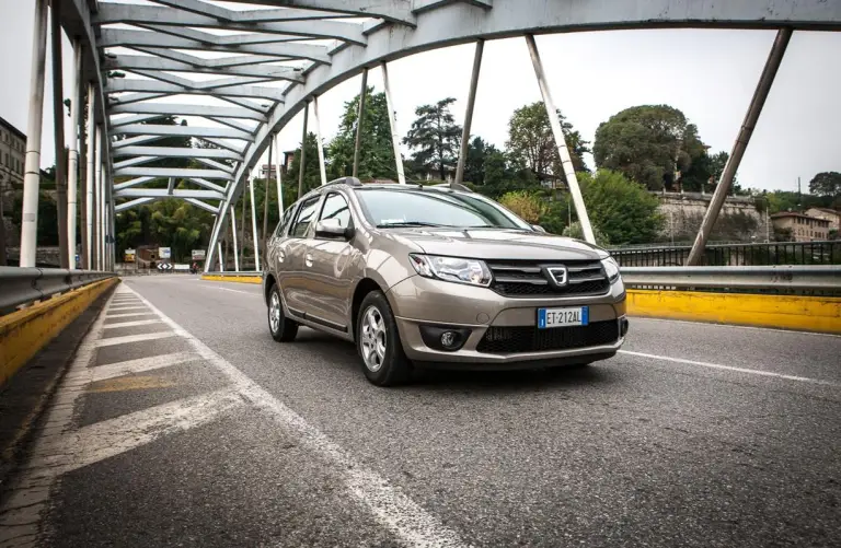 Dacia Logan MCV 2013 - Foto ufficiali - 16