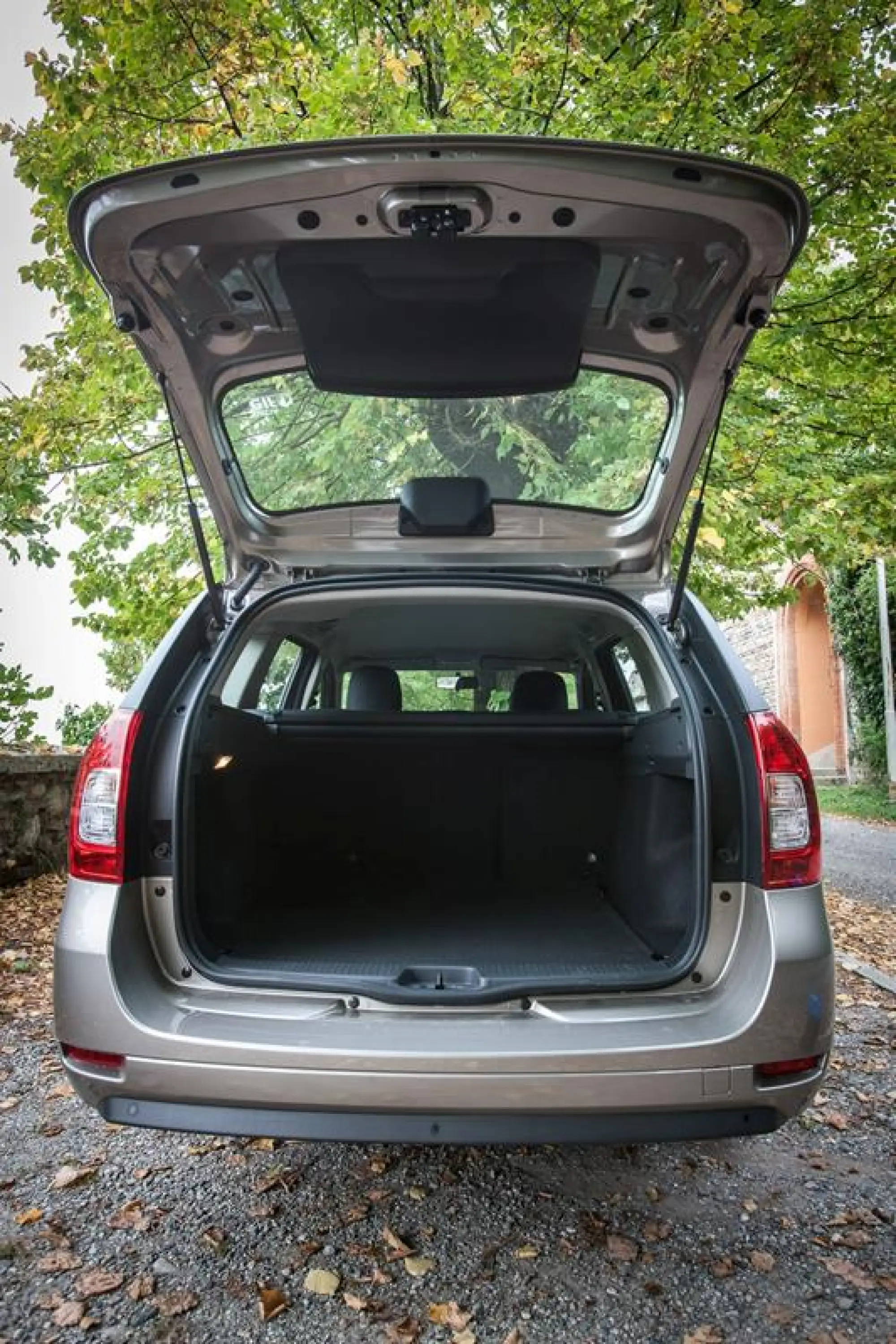Dacia Logan MCV 2013 - Foto ufficiali - 17