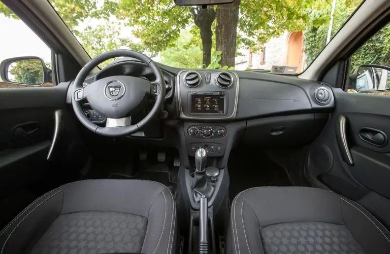Dacia Logan MCV 2013 - Foto ufficiali - 19