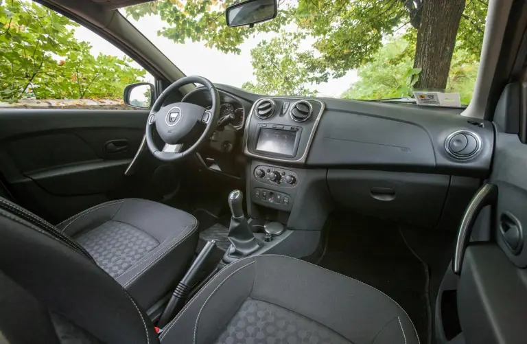 Dacia Logan MCV 2013 - Foto ufficiali - 20