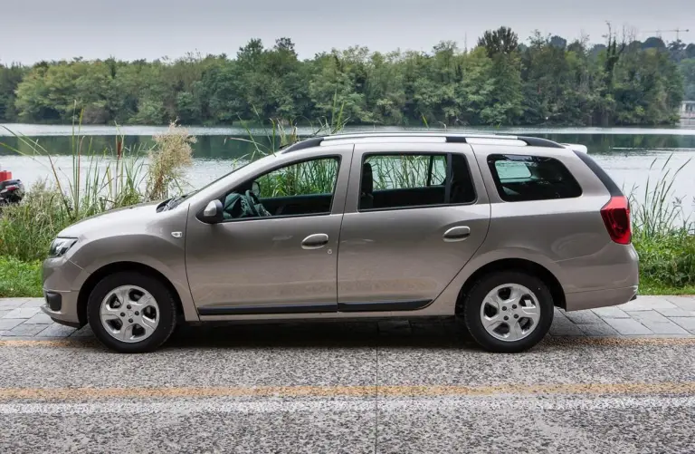 Dacia Logan MCV 2013 - Foto ufficiali - 32