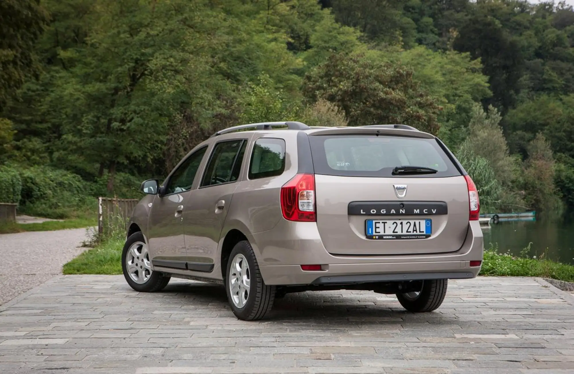 Dacia Logan MCV 2013 - Foto ufficiali - 55