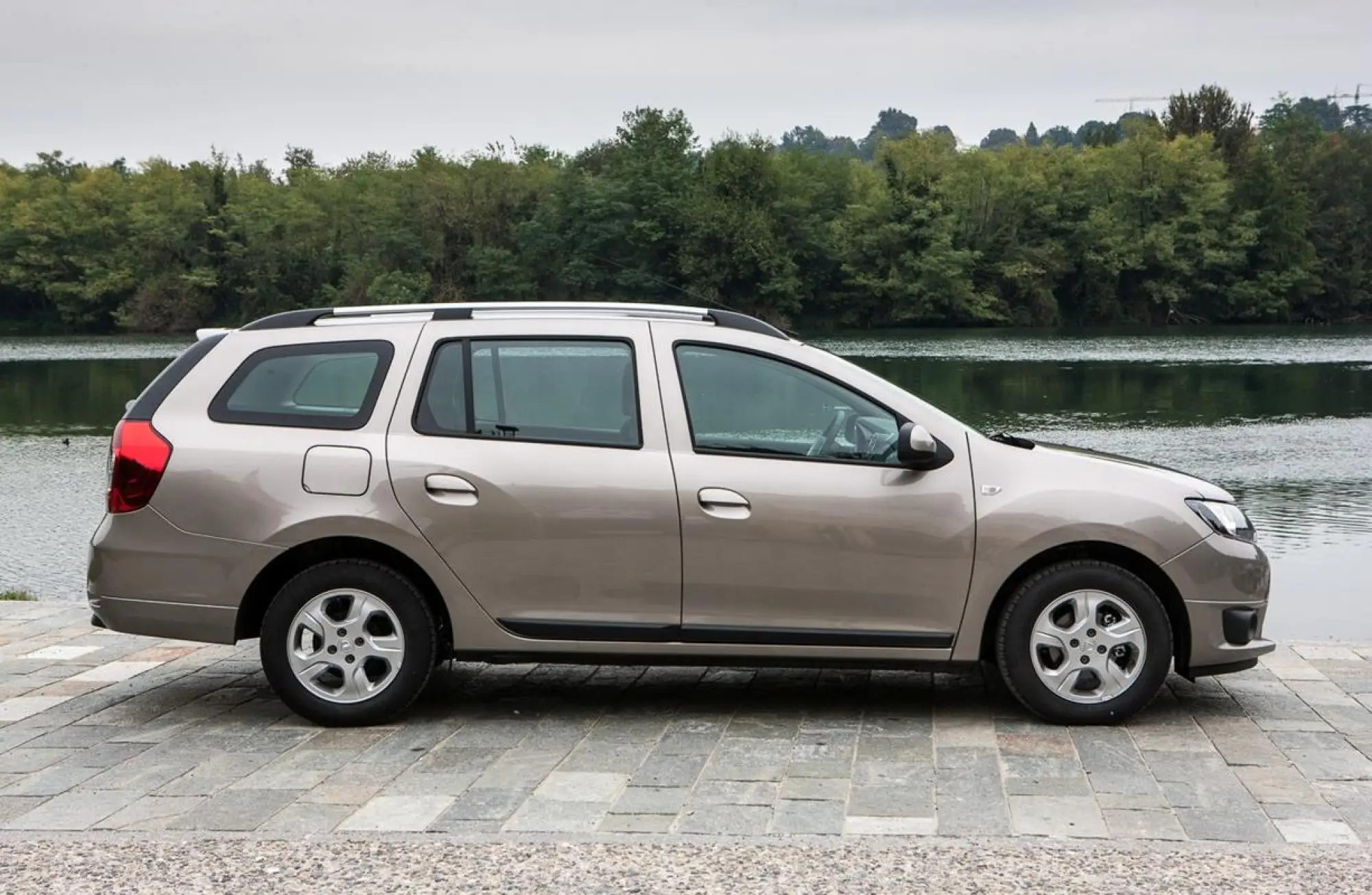 Dacia Logan MCV 2013 - Foto ufficiali - 58
