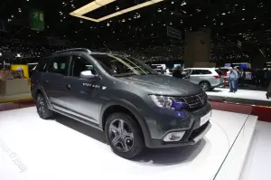 Dacia Logan MCV Stepway - Salone di Ginevra 2017