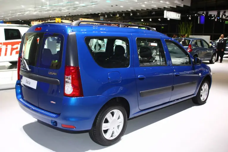 Dacia Logan - Salone di Francoforte 2011 - 3