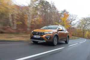 Dacia Sandero Stepway 2021 - Prova dicembre 2020 Milano - 1