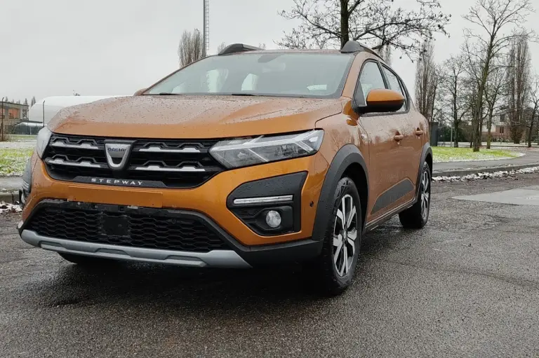 Dacia Sandero Stepway 2021 - Prova dicembre 2020 Milano - 3