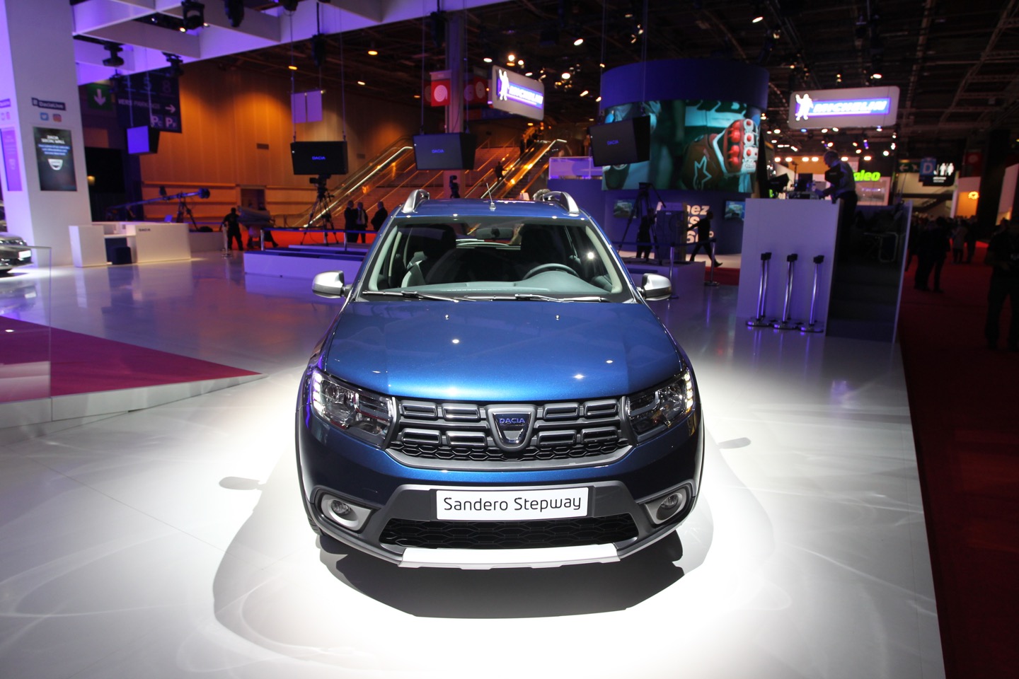 Dacia Sandero Stepway FL - Salone di Parigi 2016