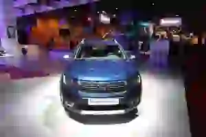 Dacia Sandero Stepway FL - Salone di Parigi 2016 - 1