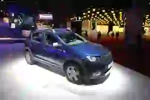 Dacia Sandero Stepway FL - Salone di Parigi 2016